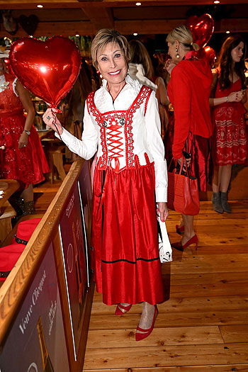 Dr. Antje Kathrin Kühnemann (re.) bei der Ladies Red Wiesn in der Wildstuben am 26.09.2024 ©Foto: ABR-Pictures / Wolfgang Breiteneicher